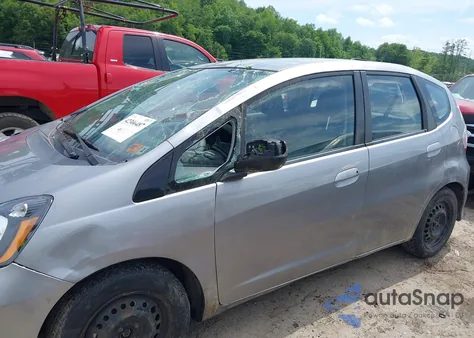 2010 Honda Fit из США, поврежденный, VIN JHMGE8H21AC029882